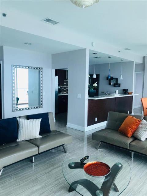 Penthouse In The Sky Apartment Miami Beach Exterior photo